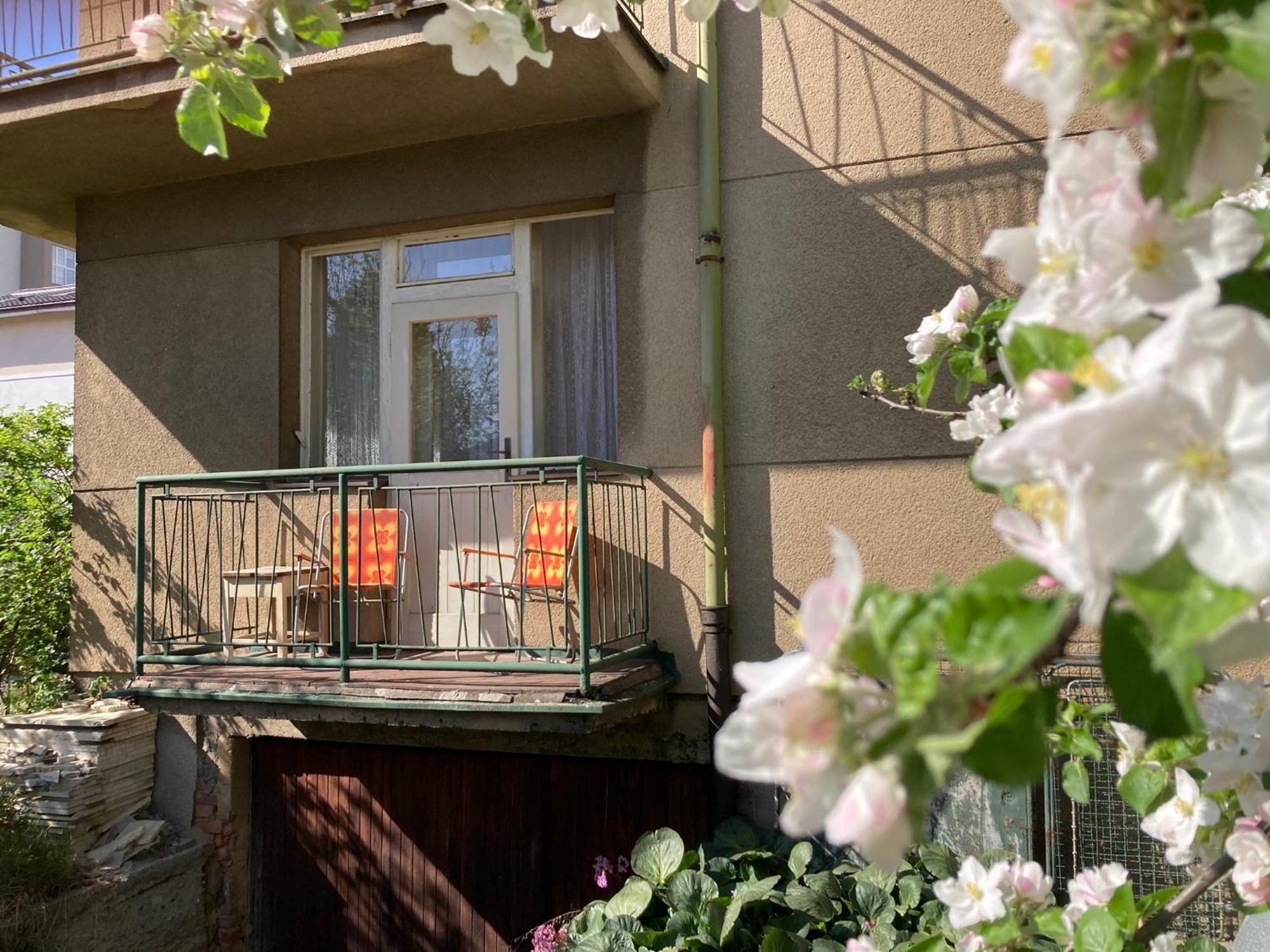 Spacious Apartment - Free Parking! プラハ エクステリア 写真